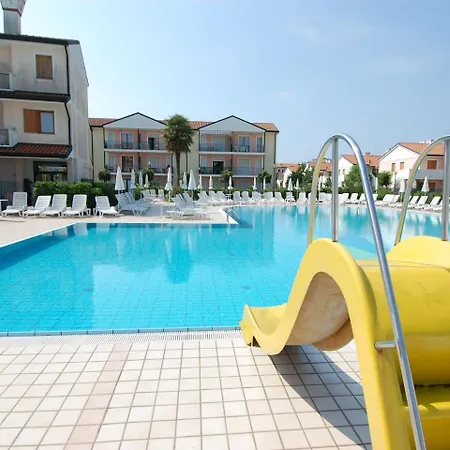 Ocean F Apartment