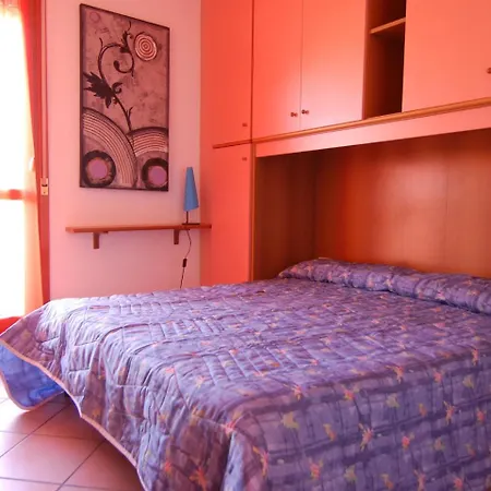 Ocean F Apartment *